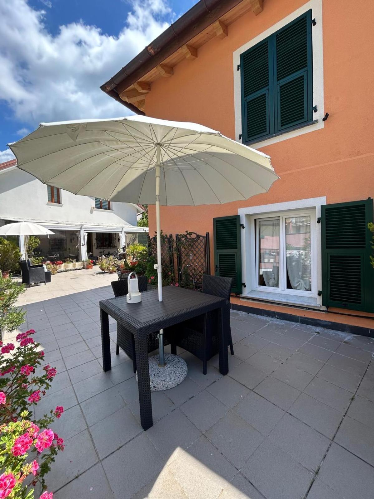 Casa Delle Ortensie Генуя Экстерьер фото
